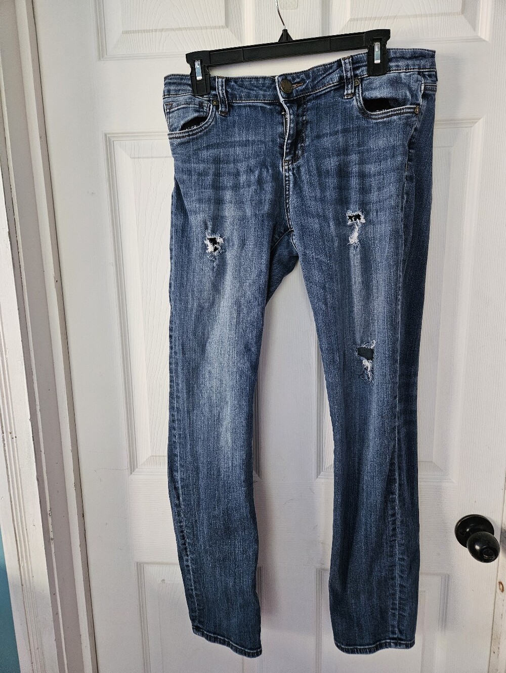 Women's Distressed Straight-Leg Jeans - Blue